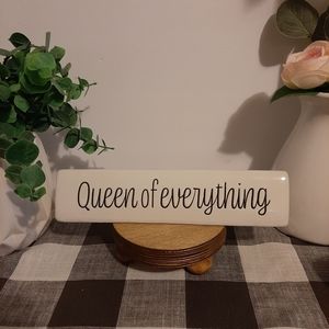 ❌SOLD❌Ceramic desk sign "Queen"